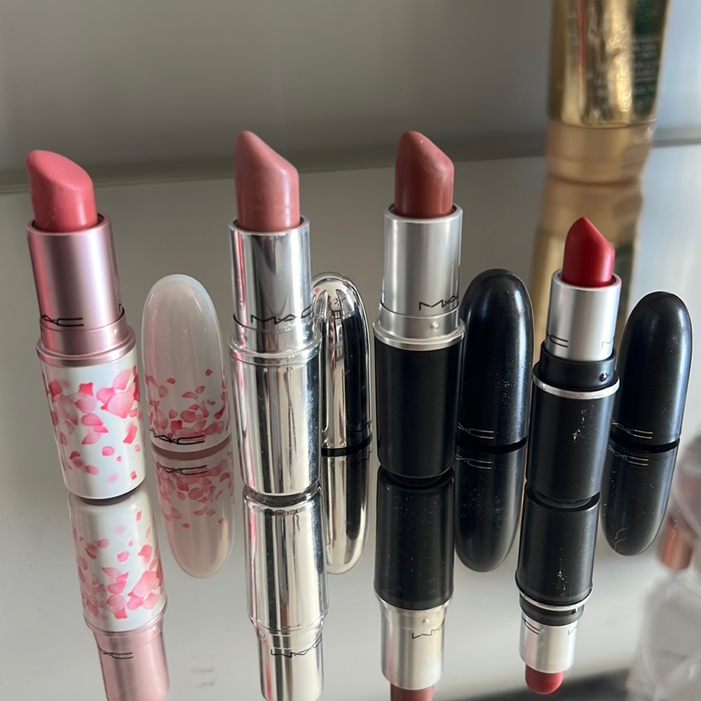 Set of 3 MAC lipsticks: mini RUBY WOO, TAUPE, WASAGA TWIRL
